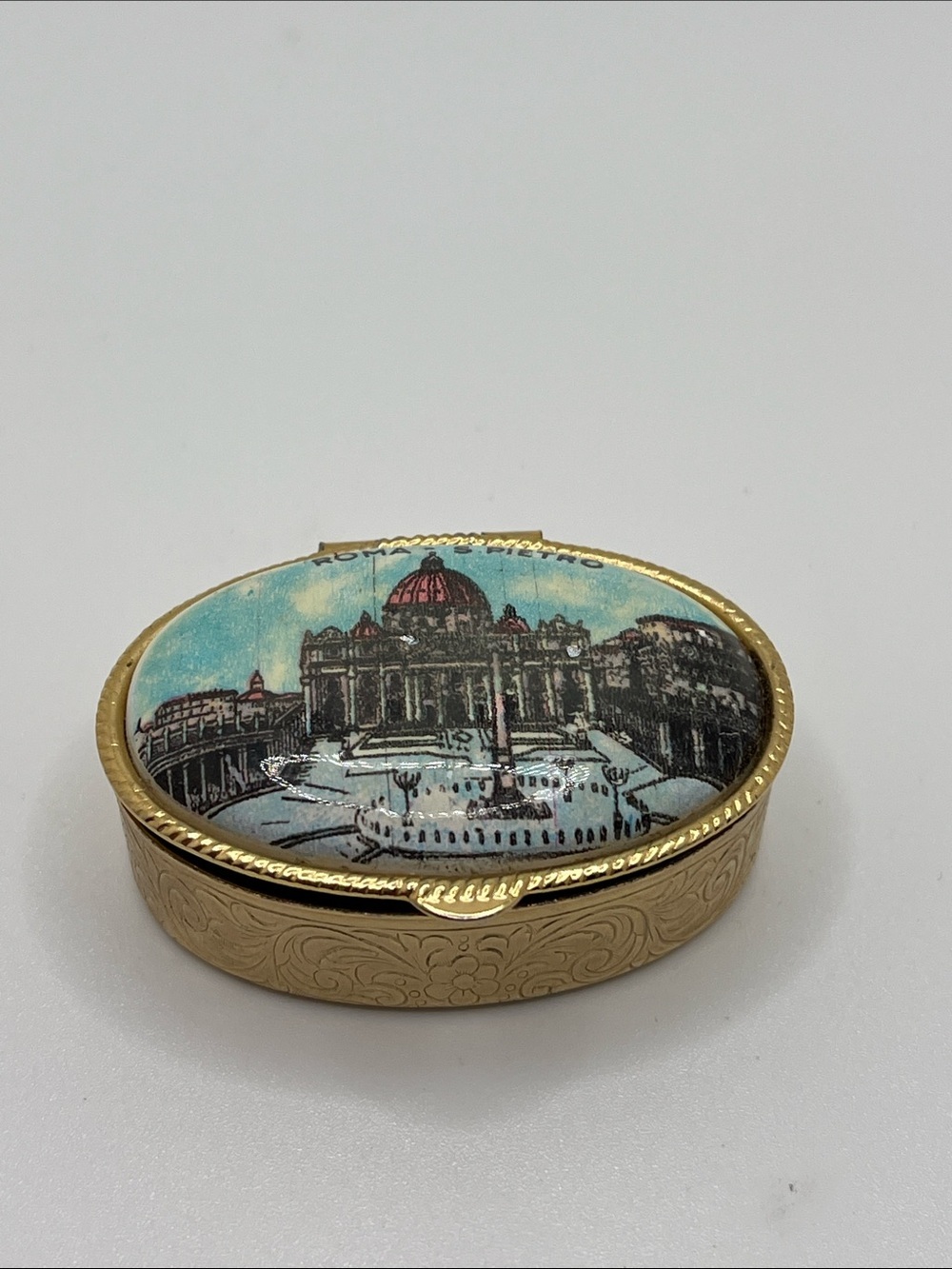 Vintage Italian Pillbox Gold Tone Oval Box Painted Italian Cityscape Lid